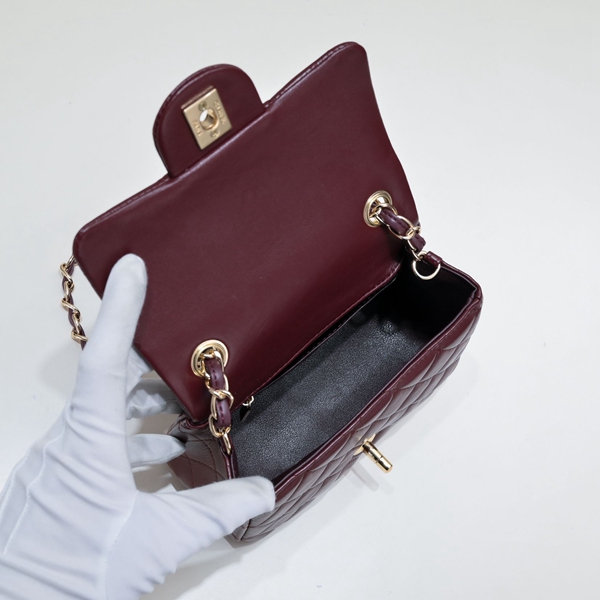 シャネルバッグ着用イメージ